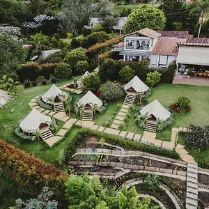 Luxury tent Teva Glamping & Retreat